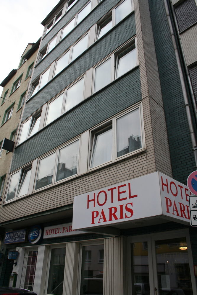 Paris 3*