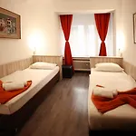 Paris Hotel