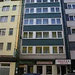 Hotel Paris 3*