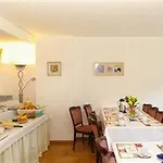 Hotel Paris 3*